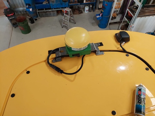 [NHOL-CRX.XX-RFB] NEW HOLLAND CR X.XX, Roof bracket